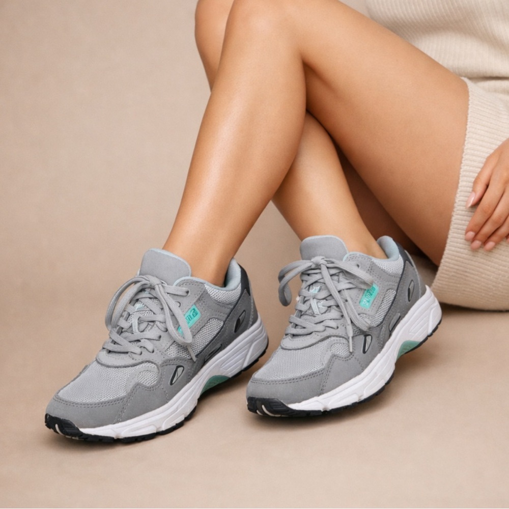 Adidas Originals Falcon Gray Sneakers Women’s Size 7.5 Retro Running Shoe